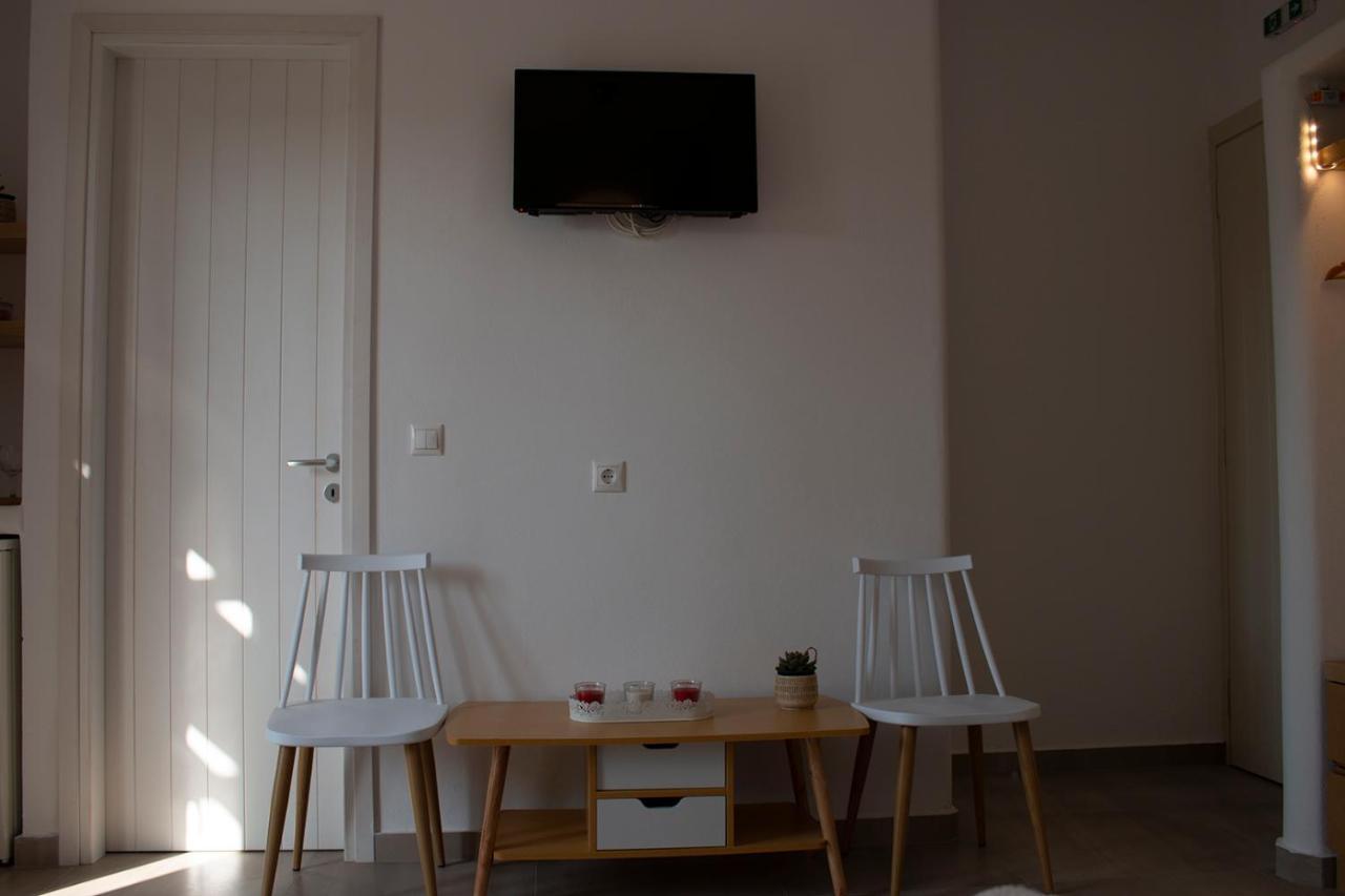 Agnadema Luxury Residences Schoinoussa 외부 사진